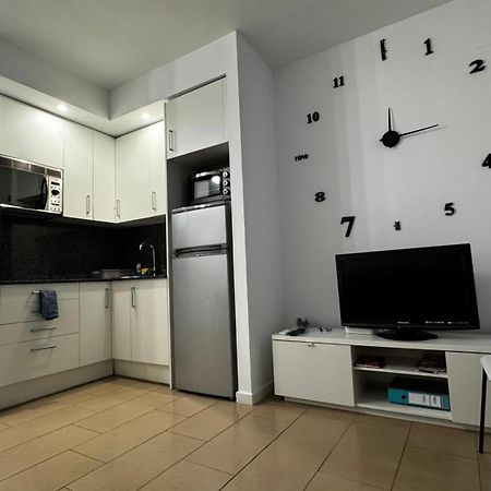 Moderno Apartamento Con Parking,Tarrassa, Barcelona تيراسا المظهر الخارجي الصورة