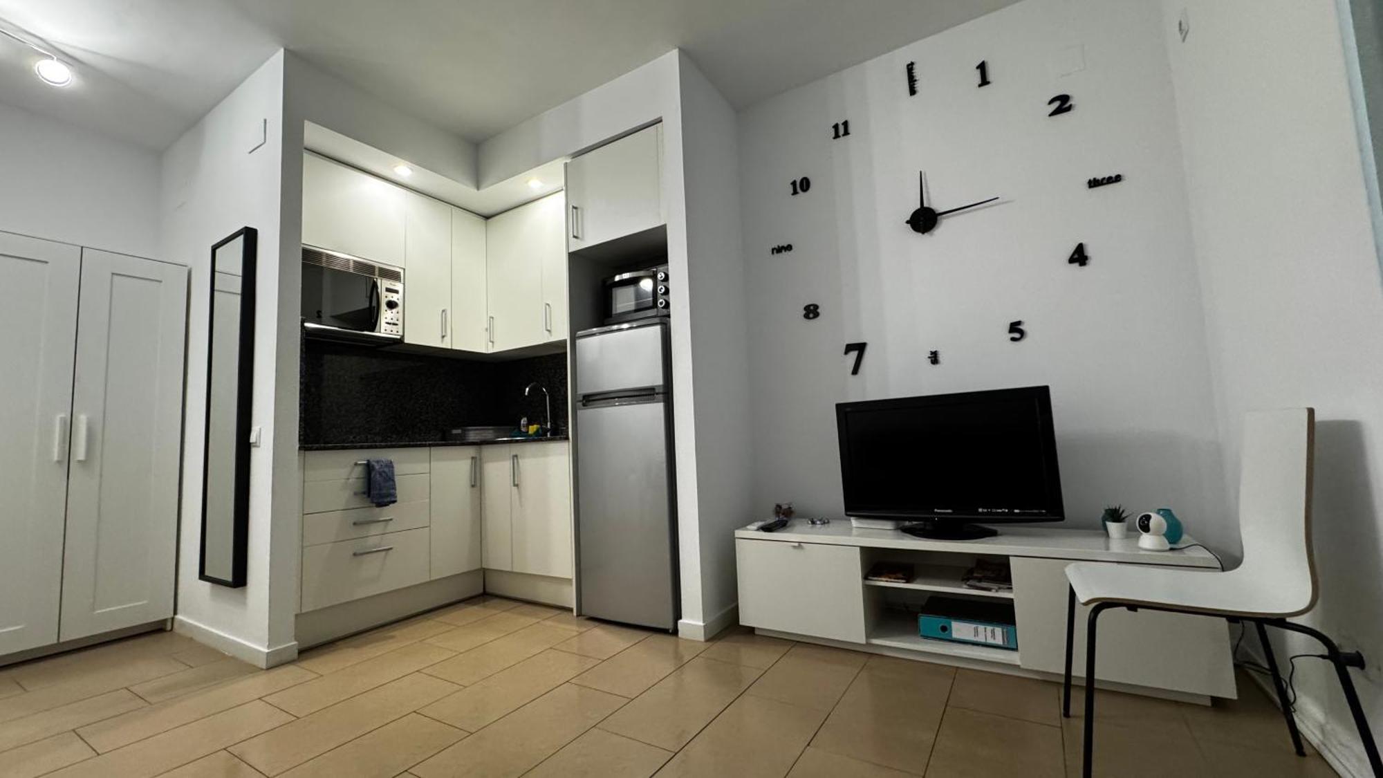 Moderno Apartamento Con Parking,Tarrassa, Barcelona تيراسا المظهر الخارجي الصورة