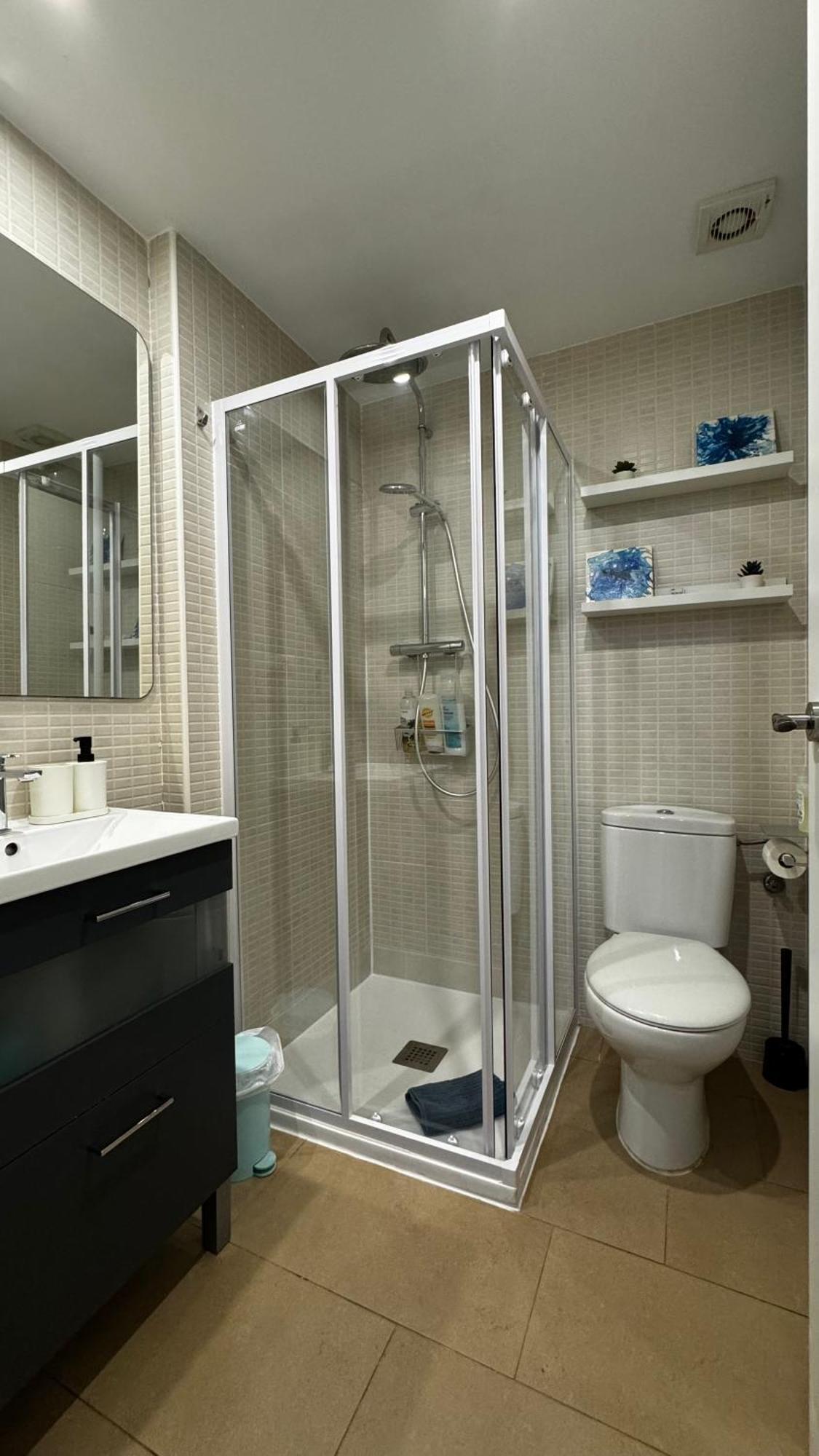 Moderno Apartamento Con Parking,Tarrassa, Barcelona تيراسا المظهر الخارجي الصورة